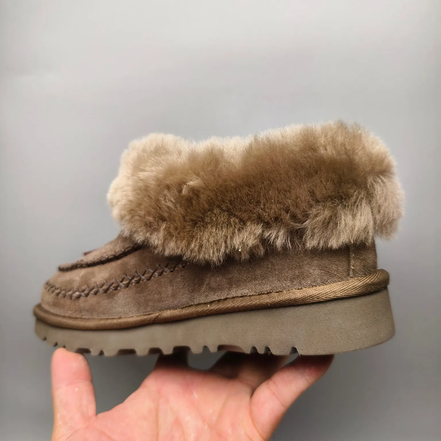 💰520 UGG sheepskin integrated snow boots 8258 ethnic style casual boots color: chestnut antelope brown matching size: 35-40